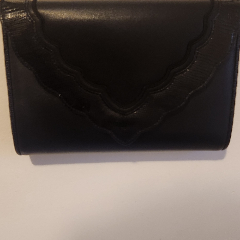 YSL clutch!!! Great Conditions and beautiful - Picture 4 of 11